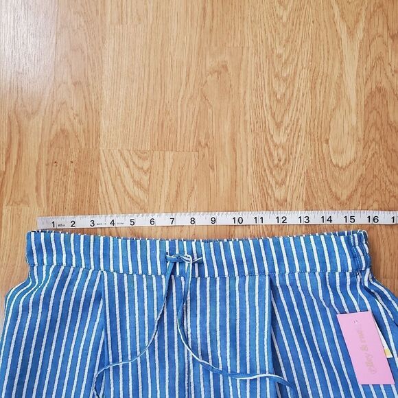 Riley & Rae Striped Shorts Sz Med - Picture 10 of 13